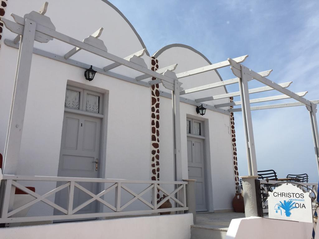 Christos Apartments Oia Exterior photo